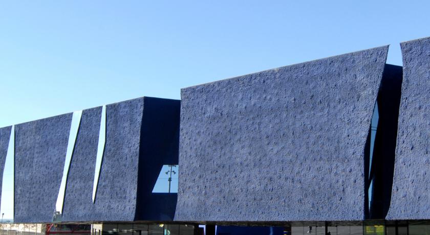 Near Diagonal Mar
