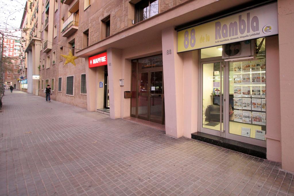 Near Clot & Sagrada Familia Apartment